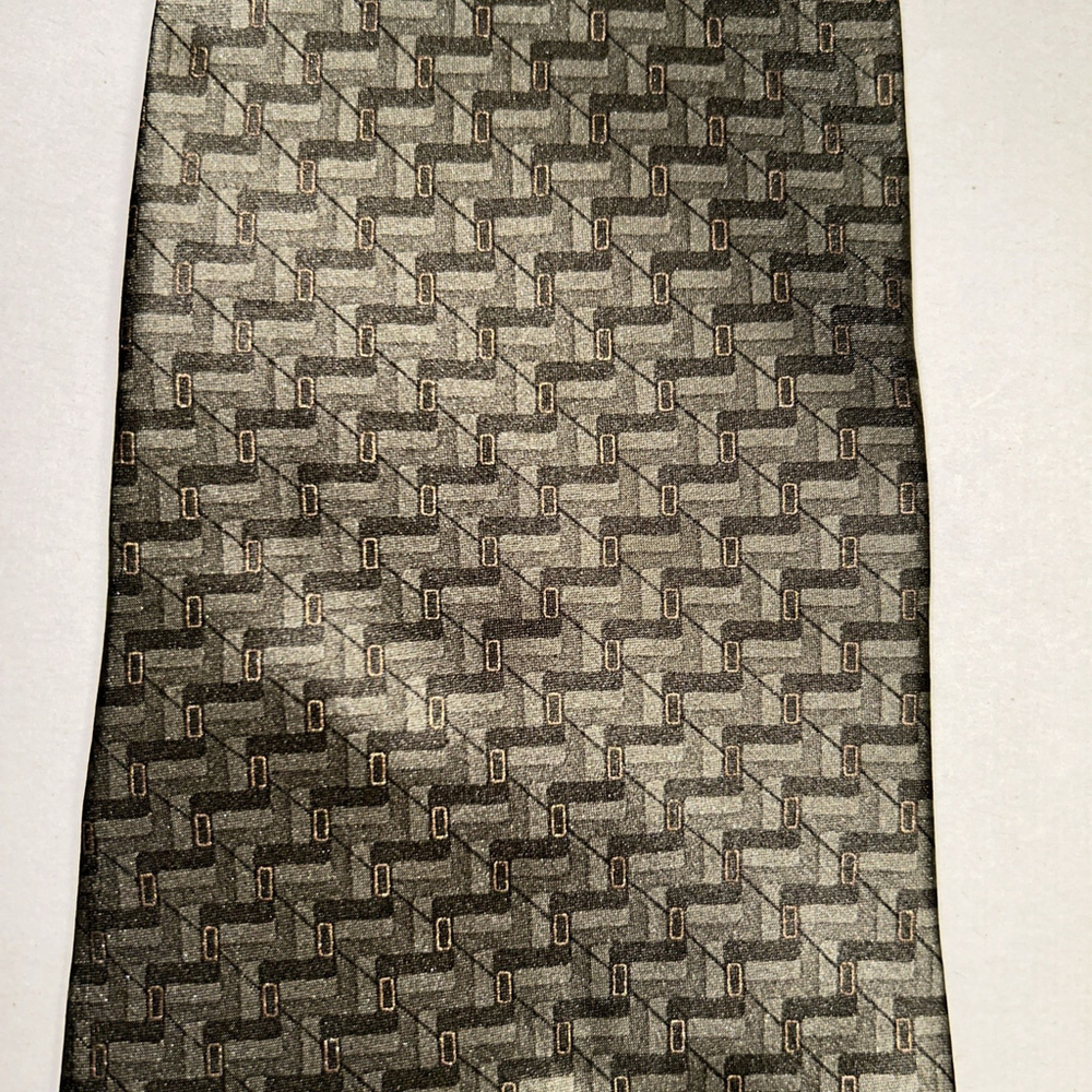 Zylos Gold George Machado Green Pattern Italian Silk Tie - Picture 5 of 6